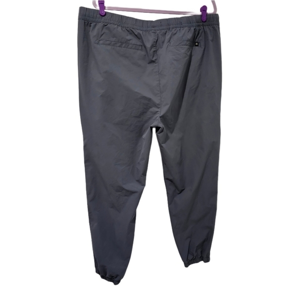 Banana Republic Men's Windbreaker Jogger Pants - Picture 7 of 10